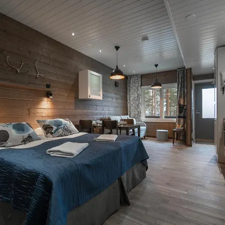 Ski-inn Pyhaelinna 4*