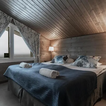 Ski-inn Pyhaelinna 4*