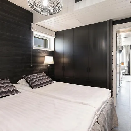 Lägenhetshotell Ski-inn Pyhaelinna