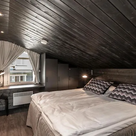 Lägenhetshotell Ski-inn Pyhaelinna
