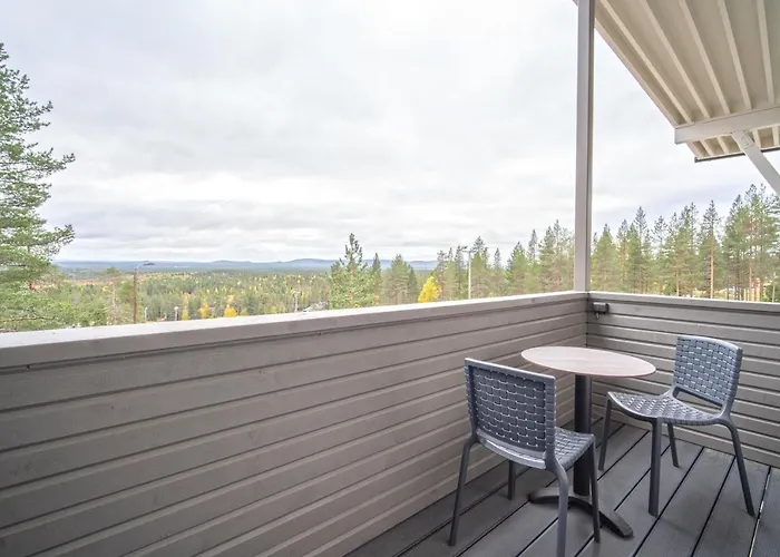 Ski-inn Pyhaelinna מלון דירות פיהטונטורי