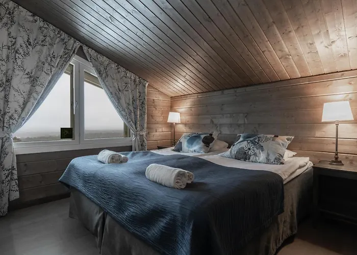 Ski-inn Pyhaelinna 4*